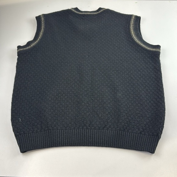 London Fog Men's Black Sleeveless Wool Blend Vest - Picture 3 of 6